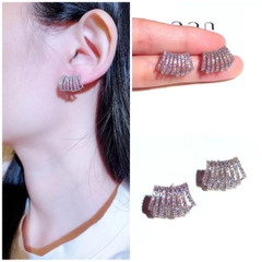 Khuyên Tai Nụ HimHip Hình Ống 8 Vòng Sang Trọng HKCC Đính Phale 2x1cm