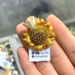 Trâm, Ghim Cài Áo HimHip Hướng Dương Mix Ong Nhỏ Đáng Yêu HKCC Đính Phale 3*3,5cm