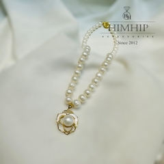 [Thiết Kế] Vòng Cổ HimHip Trai Thật 8 Li Charm Hoa Hồng Mix Khảm Trai Sang Trọng
