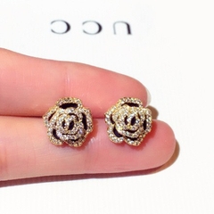 Khuyên Tai Nụ HimHip Nụ Hoa Hồng Sang Trọng HKCC Đính Phale 1.2x1.2cm