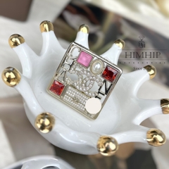 Trâm, Ghim Cài Áo HimHip Chữ X Hình Vuông Sang Trọng HKCC Đính Phale 3.5x3.5cm