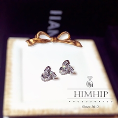 Khuyên Tai Nụ HimHip Tam Giác Xoắn Thanh Lịch HKCC Đính Phale 1.5x1.5cm