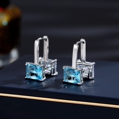 Khuyên Tai Ngắn HimHip Mặt Đá Vuông Sang Trọng HKCC Đính Phale 1x2cm