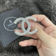 Trâm, Ghim Cài Áo Chanel Đính Ngọc Trai Sang Trọng 3.6*5cm