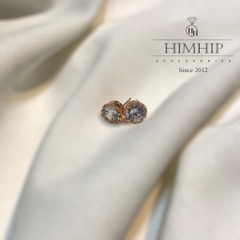 Khuyên Tai Nụ HimHip Mặt Tròn Nhỏ Viền Vàng Thanh Lịch HKCC Đính Phale - Vàng Hồng 1cm