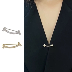 Trâm, Ghim Cài Xiên HimHip Mặt Cười Sang Trọng HKCC Đính Phale 0.5x2.3cm