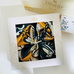 Set Quà 20/10 HimHip Khăn Lụa 70x70cm & Cài Khăn Kèm Túi Hộp Thiệp - 472