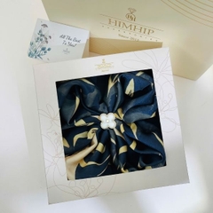Set Quà 20/10 HimHip Khăn Lụa 70x70cm & Cài Khăn Kèm Túi Hộp Thiệp - 1391