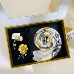 Set Quà HimHip Khăn Lụa Cao Cấp 85x85cm & Cài Áo Kèm Túi Hộp Thiệp - 1476