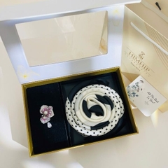 Set Quà HimHip Khăn Lụa Cao Cấp 85x85cm & Cài Áo Kèm Túi Hộp Thiệp - 1479