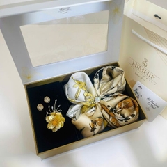 Set Quà HimHip Khăn Lụa Cao Cấp 65x65cm & Cài Khăn, Cài Áo, Khuyên Tai Kèm Túi Hộp Thiệp - 1482