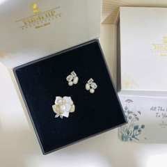 Set Quà HimHip Khuyên Tai & Cài Áo Kèm Túi Hộp Thiệp - 311
