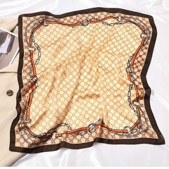 Set Quà HimHip Khăn Lụa Vuông 70x70cm & Cài Áo Kèm Túi Hộp Thiệp - 484