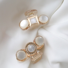 Kẹp Càng Cua HimHip Composite Mặt Đá Viền Vàng Thanh Lịch 8 Răng 5cm