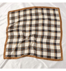 Set Quà Tặng Khăn Vuông Khổ 70 Kèm Cài Áo - 94 (giá đã bao gồm túi hộp, không kèm thiệp)