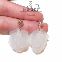 Khuyên Tai Dài HimHip Nụ Phale Phối Chùm Cánh Hoa Trắng 3.8*2cm