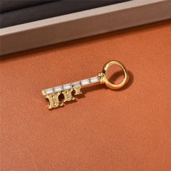 Trâm, Ghim Cài Áo HimHip Chìa Khoá Vàng Sang Trọng HKCC Đính Phale 2*6cm
