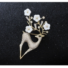 Trâm, Ghim Cài Áo HimHip Hươu Vàng Sừng Hoa Sang Trọng HKCC Đính Phale 4*5,5cm