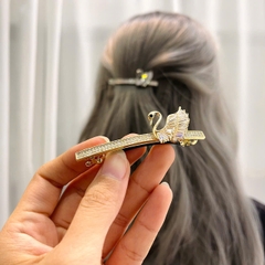 Kẹp Bấm HKCC Đính Đá Phale Thiên Nga Sang Trọng 7cm