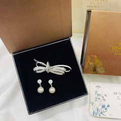 Set Quà 8/3 HimHip Khuyên Tai & Kẹp Mái Kèm Túi Hộp Thiệp - 255