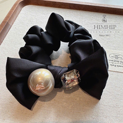 Scrunchies Tag HimHip Nơ Vải 10cm Đính Hạt Phale 2cm Cùng Hạt Giả Trai 2.5cm HPBD