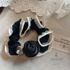 Scrunchies Tag HimHip Viền Sóng Hoa Hồng Phối Phale Sang Trọng HPBD