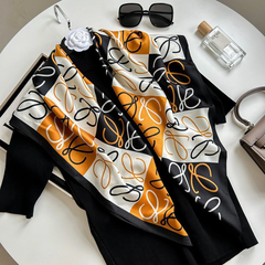 Set Quà Tặng Khăn Lụa Vuông Khổ 90 Kèm Cài Áo - 168 (giá đã bao gồm túi hộp, không kèm thiệp)