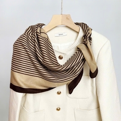 Set Quà HimHip Khăn Lụa Vuông 90*90cm & Cài Áo Kèm Túi Hộp Thiệp - 1155