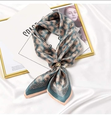 Set Quà HimHip Khăn Lụa Cao Cấp 53*53cm & Cài Áo Kèm Túi Hộp Thiệp - 1138