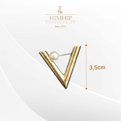 Trâm, Ghim Cài Áo HimHip Chữ V Thanh Lịch HKCC Mix Trai 3,5cm