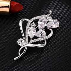 Set Quà 8/3 HimHip Cài Áo Kèm Túi Hộp Thiệp - 1106