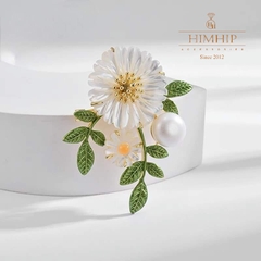 Trâm, Ghim Cài Áo HimHip Hoa Cúc Hoạ Mi Thanh Lịch HKCC Phối Trai 3*4cm