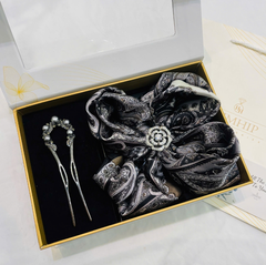 Set Quà HimHip Khăn Lụa Vuông 70x70cm & Cài Khăn, Cài Áo, Trâm Cài Tóc Kèm Túi Hộp Thiệp - 635