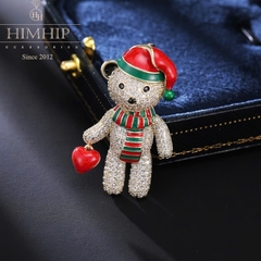 [Noel] Trâm, Ghim Cài Áo HimHip Gấu Đội Mũ Noel Ấm Áp HKCC Đính Phale 4*2,5cm