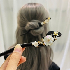 Set Quà HimHip Khăn Lụa Vuông 70x70cm & Trâm Cài Tóc Kèm Túi Hộp Thiệp - 41