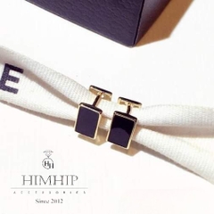 Khuyên Tai Nụ HimHip Mặt Vuông Đen Cổ Điển HKCC 0.5x1cm