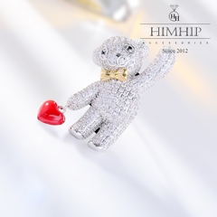Trâm, Ghim Cài Áo HimHip Gấu Cầm Trái Tim Đáng Yêu HKCC Đính Phale 3cm
