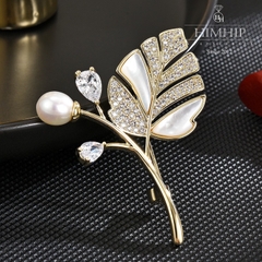 Trâm, Ghim Cài Áo HimHip Lá Vàng Thanh Lịch HKCC Mix Trai 3,5*4,5cm