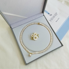 Set Trang Sức HimHip Trai Thật Vòng Cổ 43.5cm, Cài Áo Cúc Họa Mi 3x3.5cm Sang Trọng