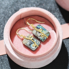 Khuyên Tai Ngắn HimHip Hình Chữ Nhật Họa Tiết Xoắn Sang Trọng HKCC Mix Khảm Trai 3x1.2cm