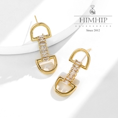 Khuyên Tai Ngắn HimHip 2 Chữ D Sang Trọng HKCC Đính Phale 3x1cm