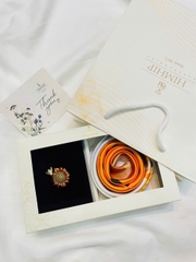 Set Quà Himhip Khăn Lụa Vuông 53x53cm & Cài Áo Kèm Túi Hộp Thiệp  - 65