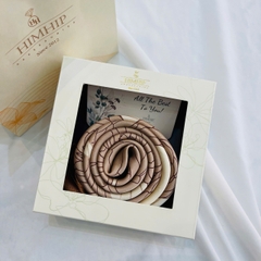 Set Quà 20/10 HimHip Khăn Lụa Vuông 70x70cm Kèm Túi Hộp Thiệp - 123