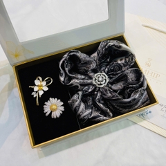 Set Quà HimHip Khăn Lụa Vuông 70x70cm & Cài Khăn, Cài Áo Kèm Túi Hộp Thiệp - 609