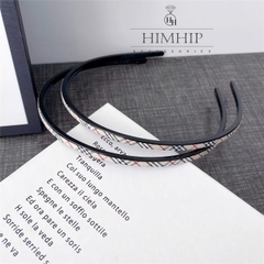 Bờm Tóc HimHip Composite Dáng Mảnh Họa Tiết Caro Viền Đen 0.5cm