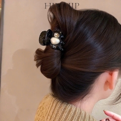 Kẹp Càng Cua HimHip Composite Hạt Đá Tam Giác Gắn Tròn Phale 3.x4cm