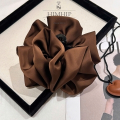 Kẹp Càng Cua HimHip Composite Xếp Bồng Trẻ Trung 16 Răng 10x17cm