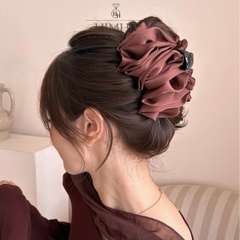 Kẹp Càng Cua HimHip Composite Xếp Vải Nhiều Lớp Thanh Lịch 16 Răng 12.5x8cm