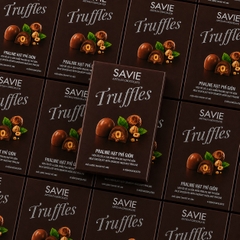 HỘP SÔ CÔ LA SỮA TRUFFLE NHÂN PRALINE HẠT PHỈ GIÒN 68G