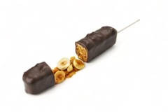 THANH SÔ CÔ LA ĐEN NHÂN PRALINE HẠT PHỈ 30G